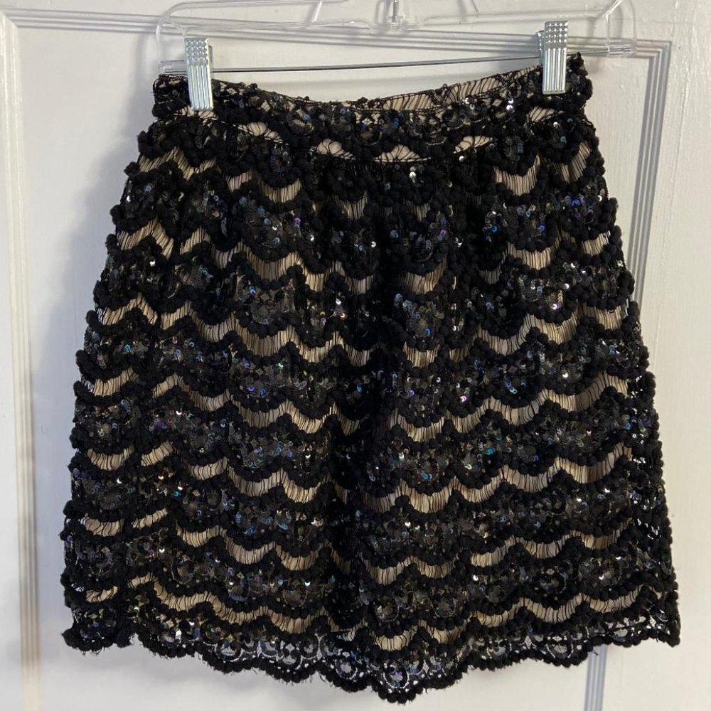 Alice & Olivia Lace / Glitter lined skirt embellished, Size 2